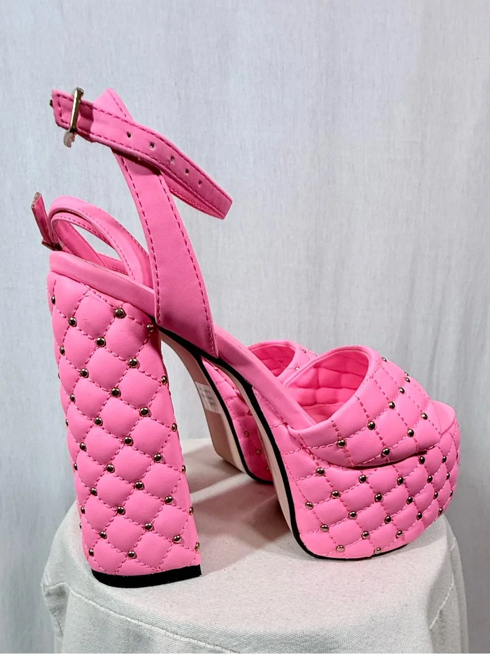 DollsKill Lanzi size 9 Pink Platform Heels by lemon drop by privileged